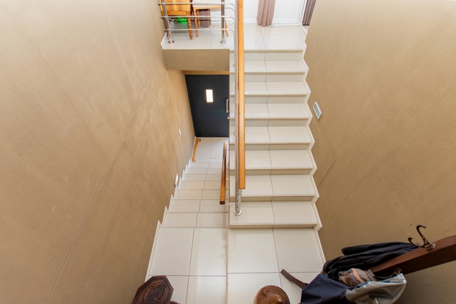 5 Bedroom Property for Sale in Myburgh Park Western Cape